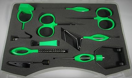 essential fly tying tools