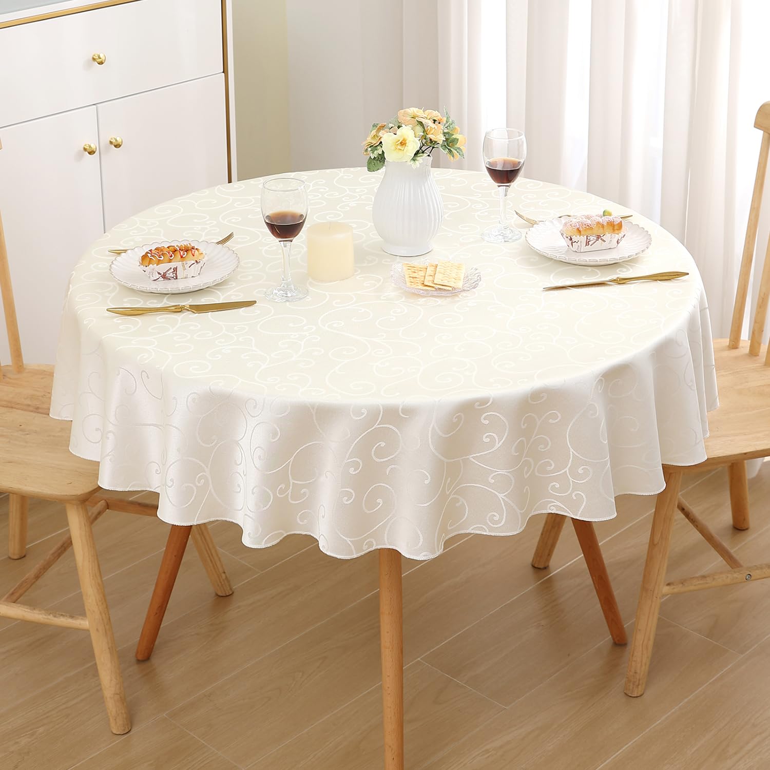 Homaxy Table Cloth Round 150 cm, Washable Polyester Jacquard Tablecloth, Dust-Proof Table Cover for Kitchen Dinning Indoor Decoration, Beige
