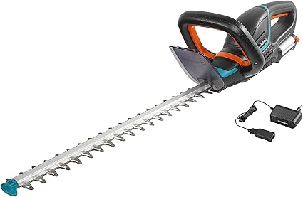 Gardena Set Akku Heckenschere Set Comfortcut Li 18 50 Heckenschneider Mit Ergonomischem Griff Und Anschlagschutz Geringes Gewicht Fur Bessere Handhabung Inkl 18 V Li Ion Akku Ladegerat 9837 20 Amazon De Baumarkt