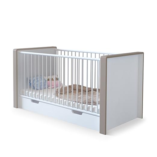 Babybett Gitterbett Kinderbett Juniorbett umbaubar Nandini mit Bettkasten, Korpus in Weiß matt, Blenden in Mocca matt