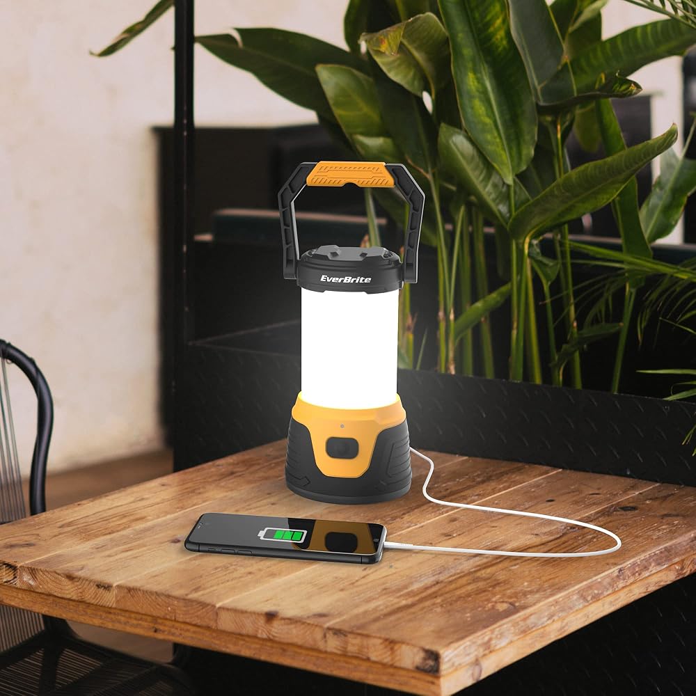 EverBrite LED Camping Lantern 1000 Lumen Rechargeable 5 Modes 4400mAh