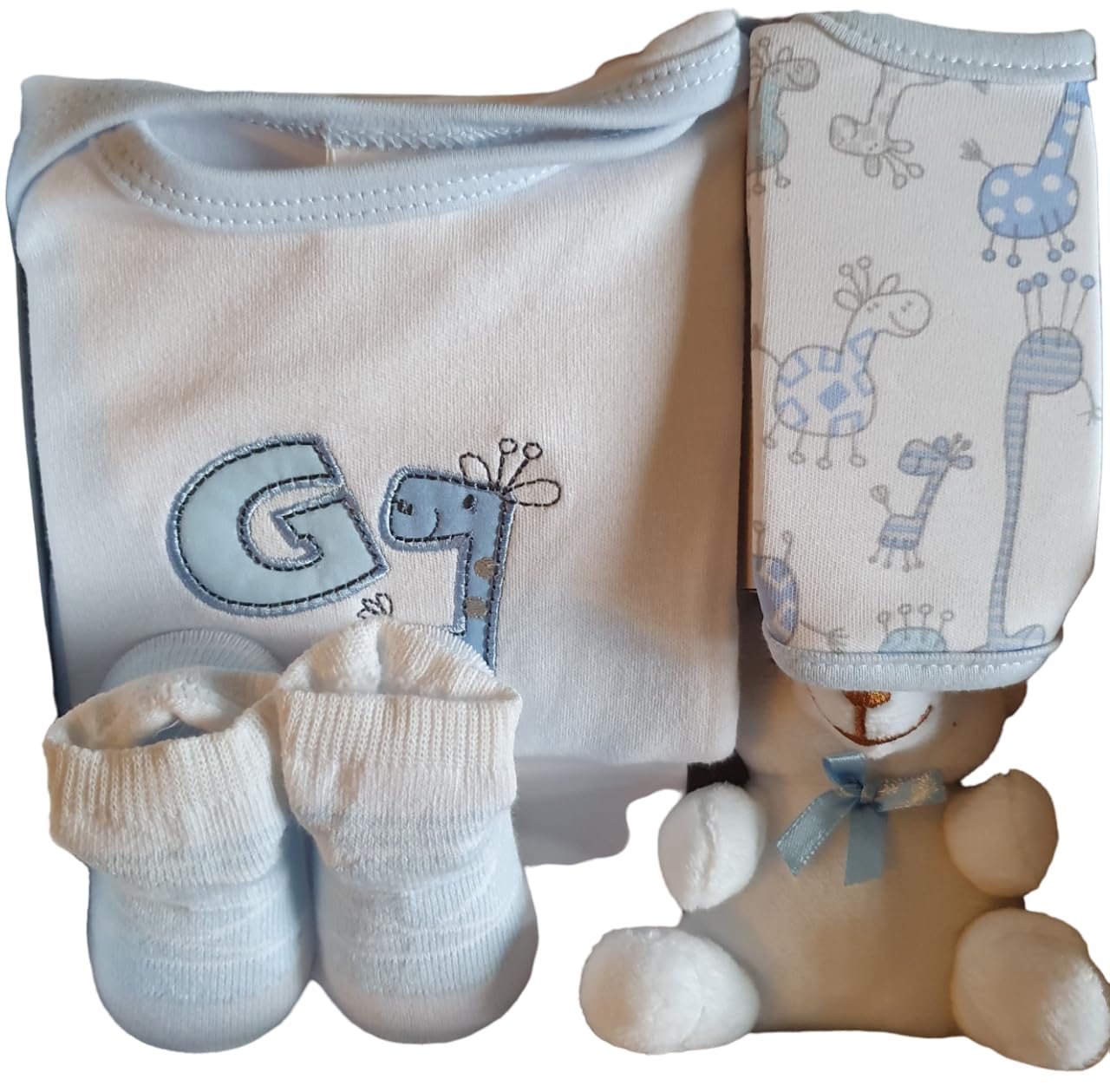 Newborn Baby 4 pcs Gift Set 0 - 3 Months. Available in Blue or Pink or Lemon or White (Blue set)