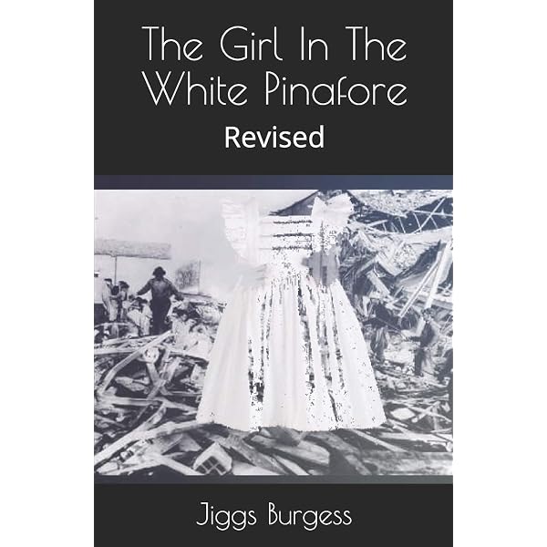 The woman in the white dress: Alaniz, James: 9798352083277: Amazon.com:  Books
