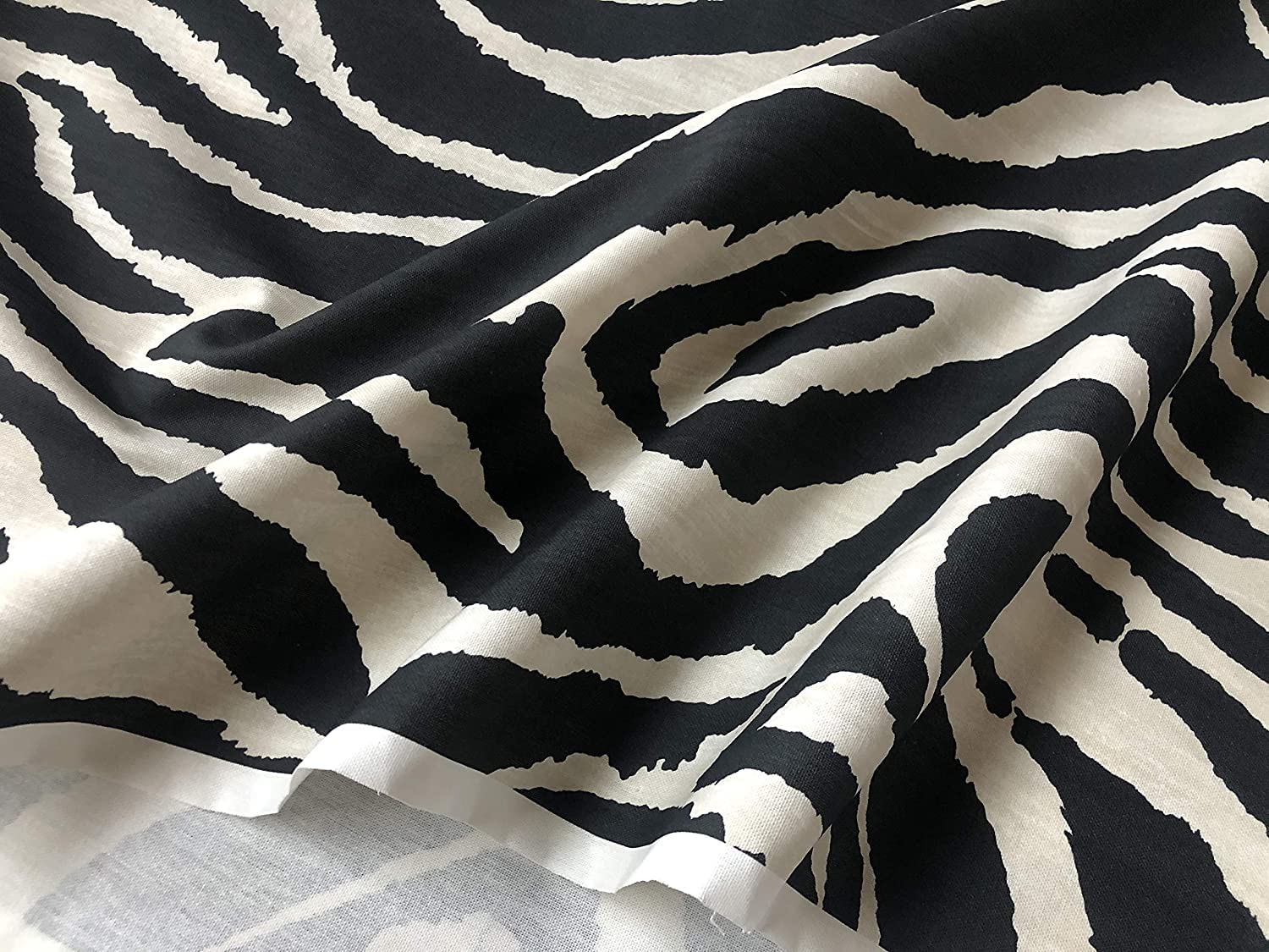 LushFabric African Black & Cream Zebra Stripes Print Linen Look Cotton Fabric Furnishing Curtain Upholstery Material - 138cm Wide Canvas (1 Metre)