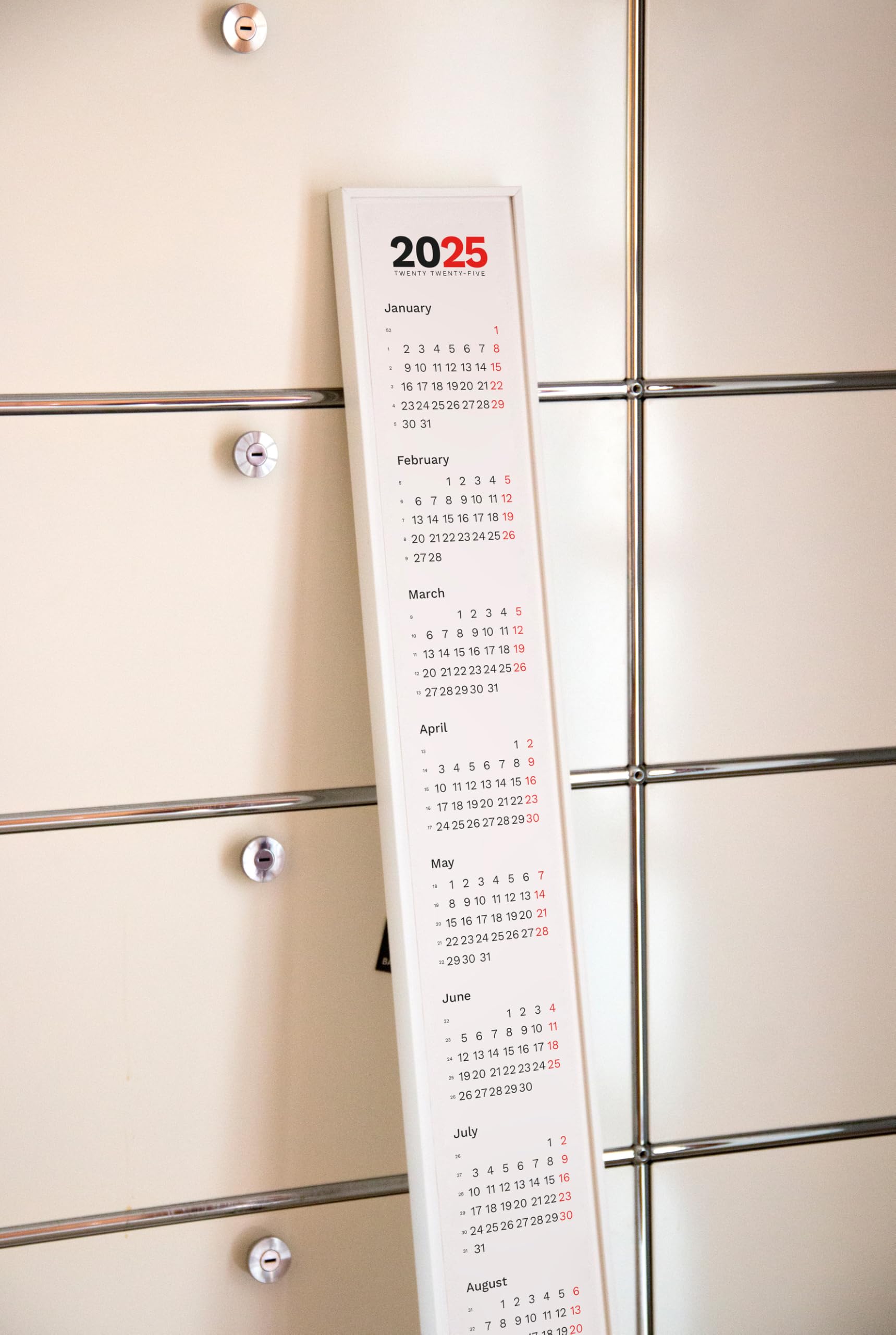OCTÀGON DESIGN | 2025 Vertical Calendar | Wall Calendar | Minimalist Design and Minimum Space | 1 Sheet | Small Size, 14,1 w x 147 h cm