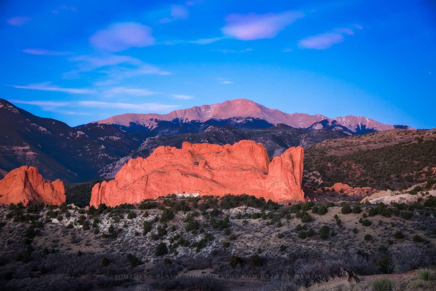 Photographs - Western Photography Print (Not Framed) Picture of Pikes Peak Overlooking Garden of the Gods on Winter Morning in Colorado Springs Rocky Mountain Wall Art Nature Decor 4x6 to 40x60
