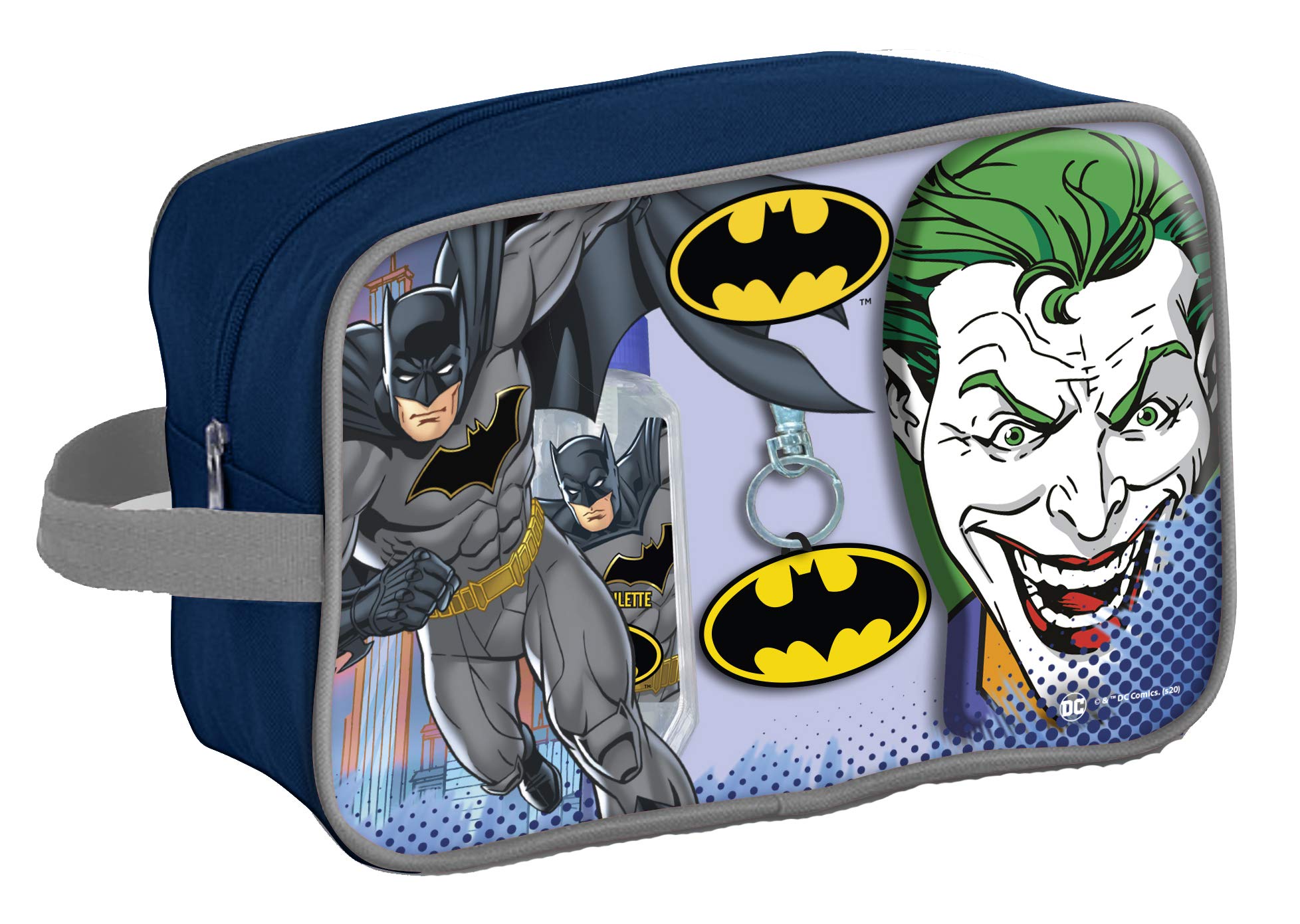 Batman Come Fight Joker With Batman In The Bath And Even Afterwards. In This Kit, Your Superhero Will Find: A 2In1 Foam Bath And Shampoo Figurine, An Eau De Toilette And A Keychain