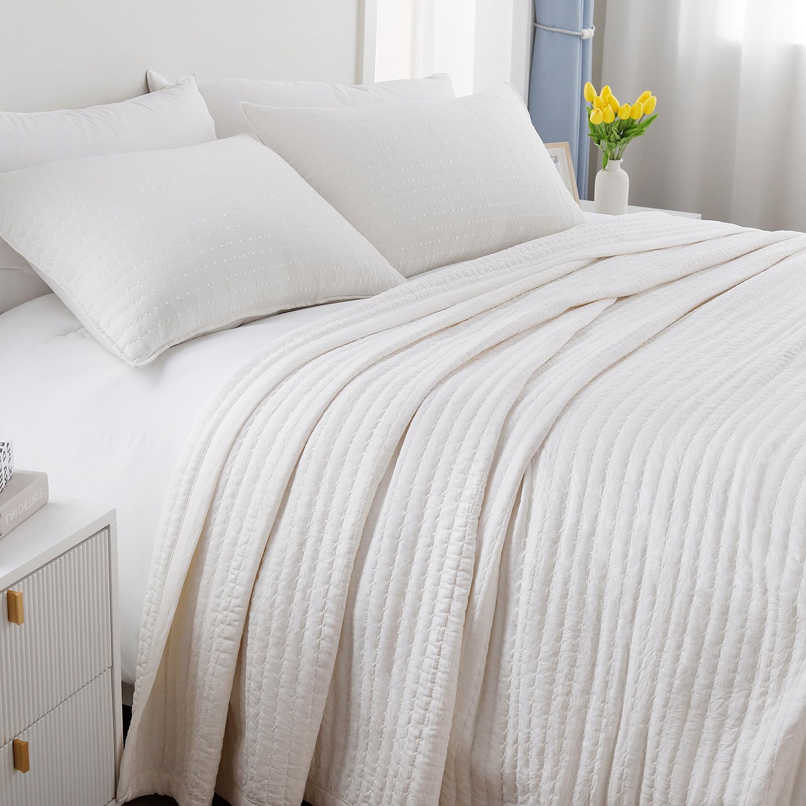 Photo 1 of Queen Quilt Set – 90"x90" Soft Washed 3-Layer Lightweight Bedspread with Multi-Lock Quilting, Minimalist Nordic Bedding, All-Season Quilt Set for Spring & Summer (1 Quilt + 2 Pillow Shams), Ivory
