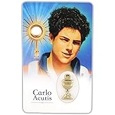 Needzo Carlo Acutis Prayer Card with Chalice Medal, Patron Saint of The Internet, Catholic Keepsake Gift, Spanish Edition, 2.15 x 3.4 Inches