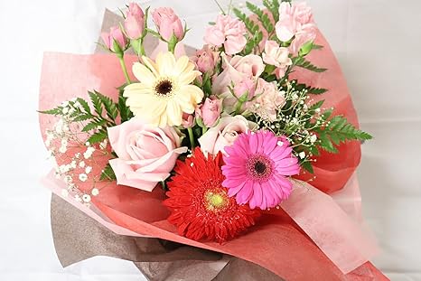 Amazon このまま飾れる季節の花束 可愛いピンク系 季節花をふんだんに使って フラワー一級技能士 手作り アレンジメント風おまかせ花束 母の日ギフト最高 お誕生日祝い母の日 プレゼント ギフト 花 バラ カーネーション アレンジ 花束 メッセージカード付き Puriza