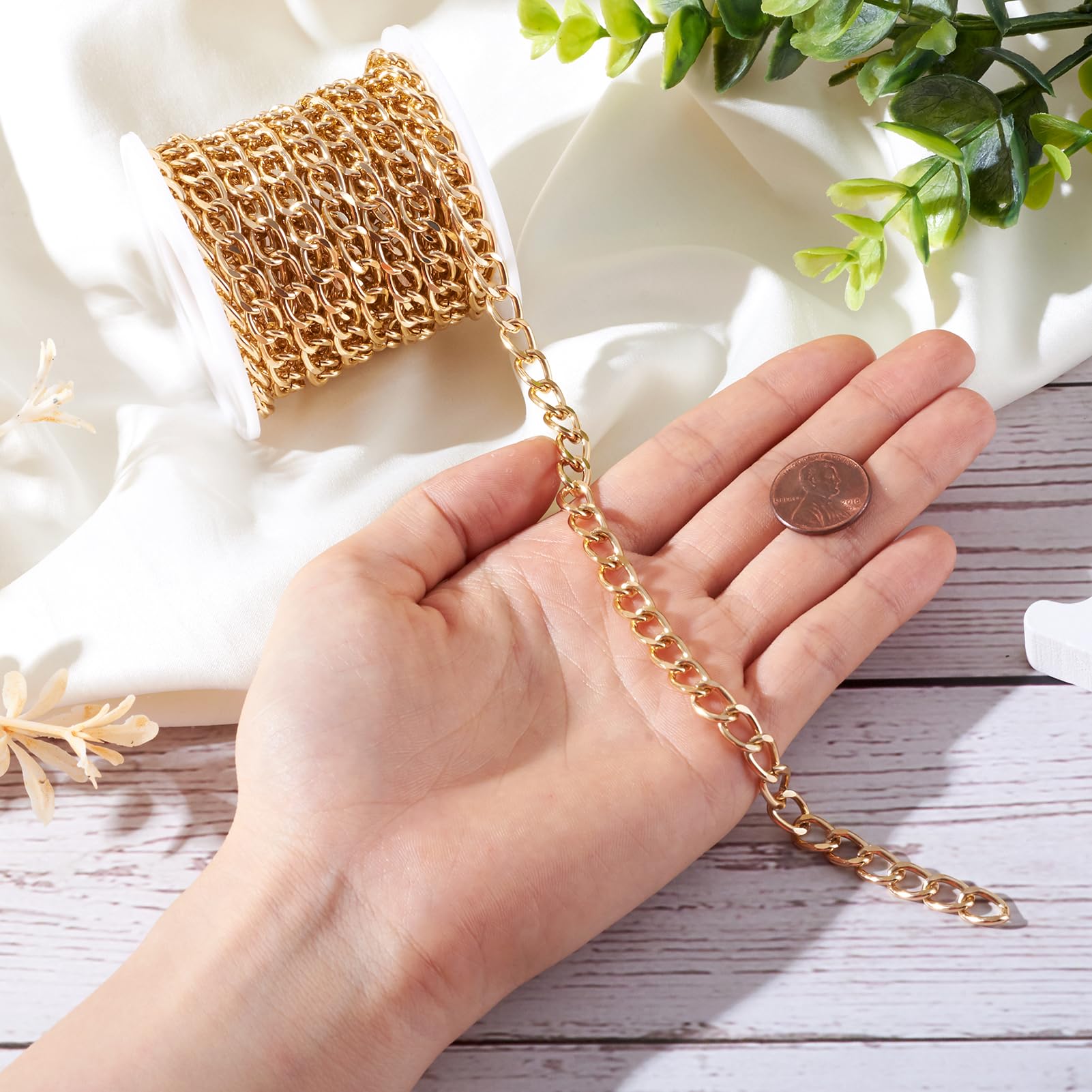 Craftdady 16.4 Feet Aluminum Curb Chain Link Gold Twisted Cable Cross Chain Unwelded 10x6.5mm with Spool for Bracelet Necklace Tassel Earring Jewelry Making