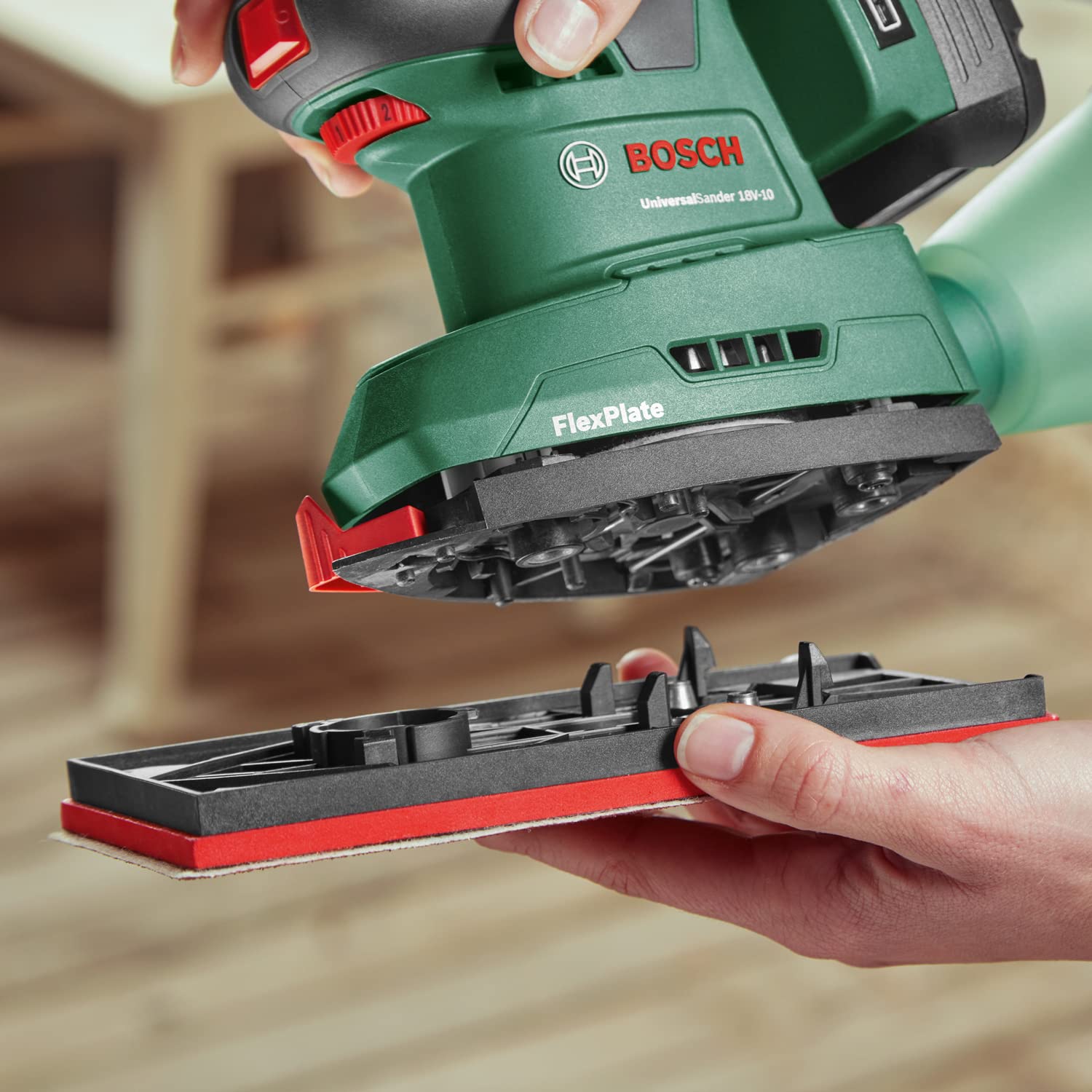 Bosch Akku-Schleifer UniversalSander 18V-10 (ohne Akku; 18 Volt System; für die DIY-Holzbearbeitung; 2x Schleifpapier; im Karton) 7