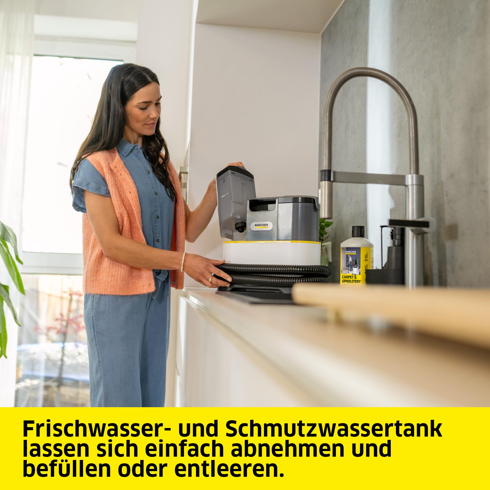 Kärcher Waschsauger SE 2 Spot Care, Aufnahmeleistung: 450 W, Frischwassertank: 1,5 l, Fläche: 2,89 m2, Gewicht: 4,2 kg, Sprühsaugschlauch, Waschpolsterdüse, Fleckendüse und Reiniger RM 519 5