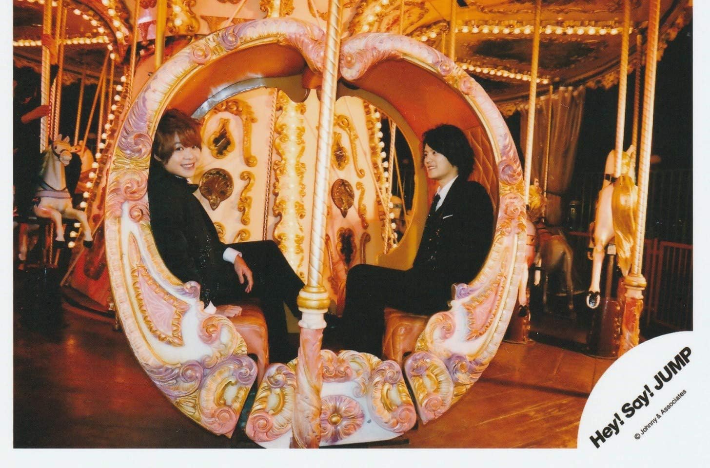 Amazon 有岡大貴 岡本圭人 Hey Say Jump 公式生写真 Jumping Carnival 有岡カメラ目線 アイドル 芸能人グッズ 通販