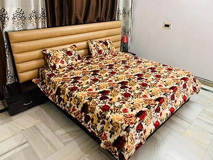 Magnetic Shadow Woolen Velvet Bedsheet with 2 Pillow Covers (230 x 250 cms, Multicolour)