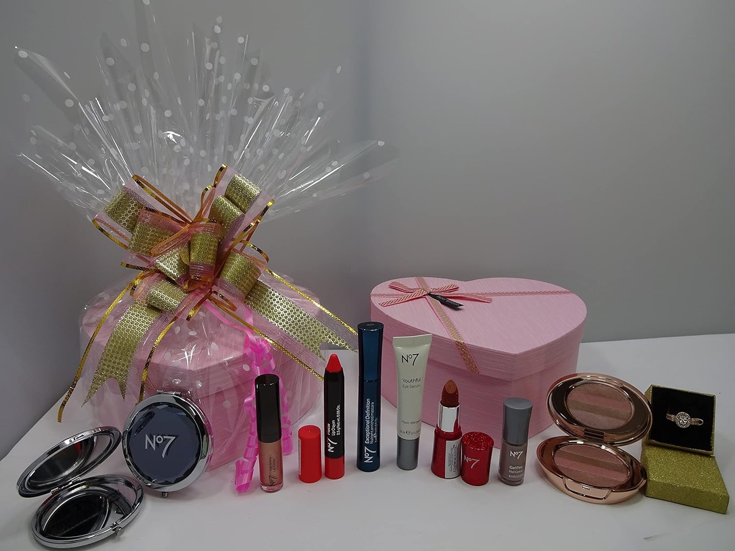 No7 Gift Set, Luxury Beauty Must Have Beauty Collection Gift Hamper Free Crystal Ring Included
