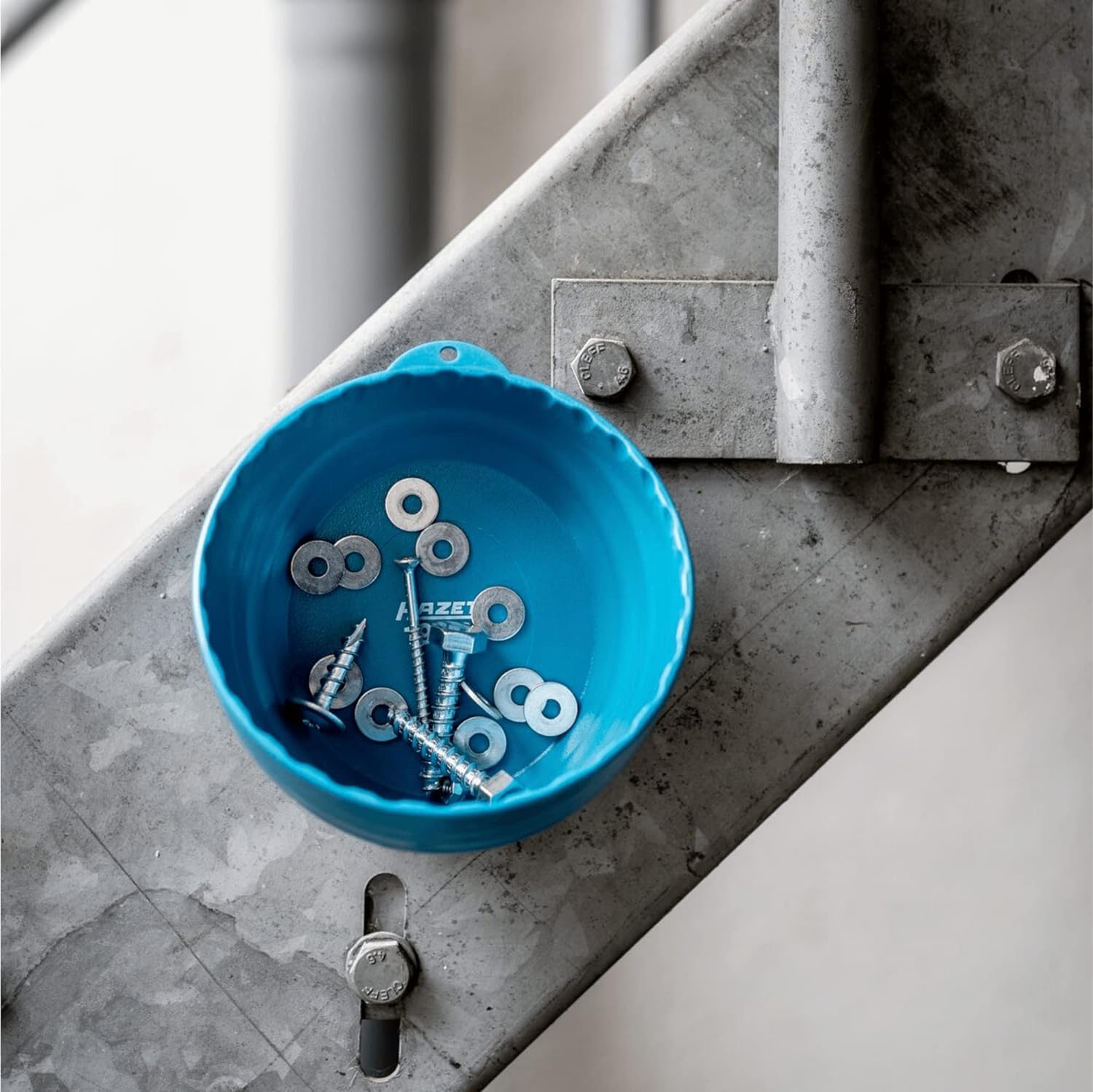 HAZET Magnetschale 197-3, 150 mm Durchmesser, aus leichtem Kunststoff mit robustem, starken Magnet - besonders praktisch zur Aufbewahrung von Kleinteilen wie Schrauben 5