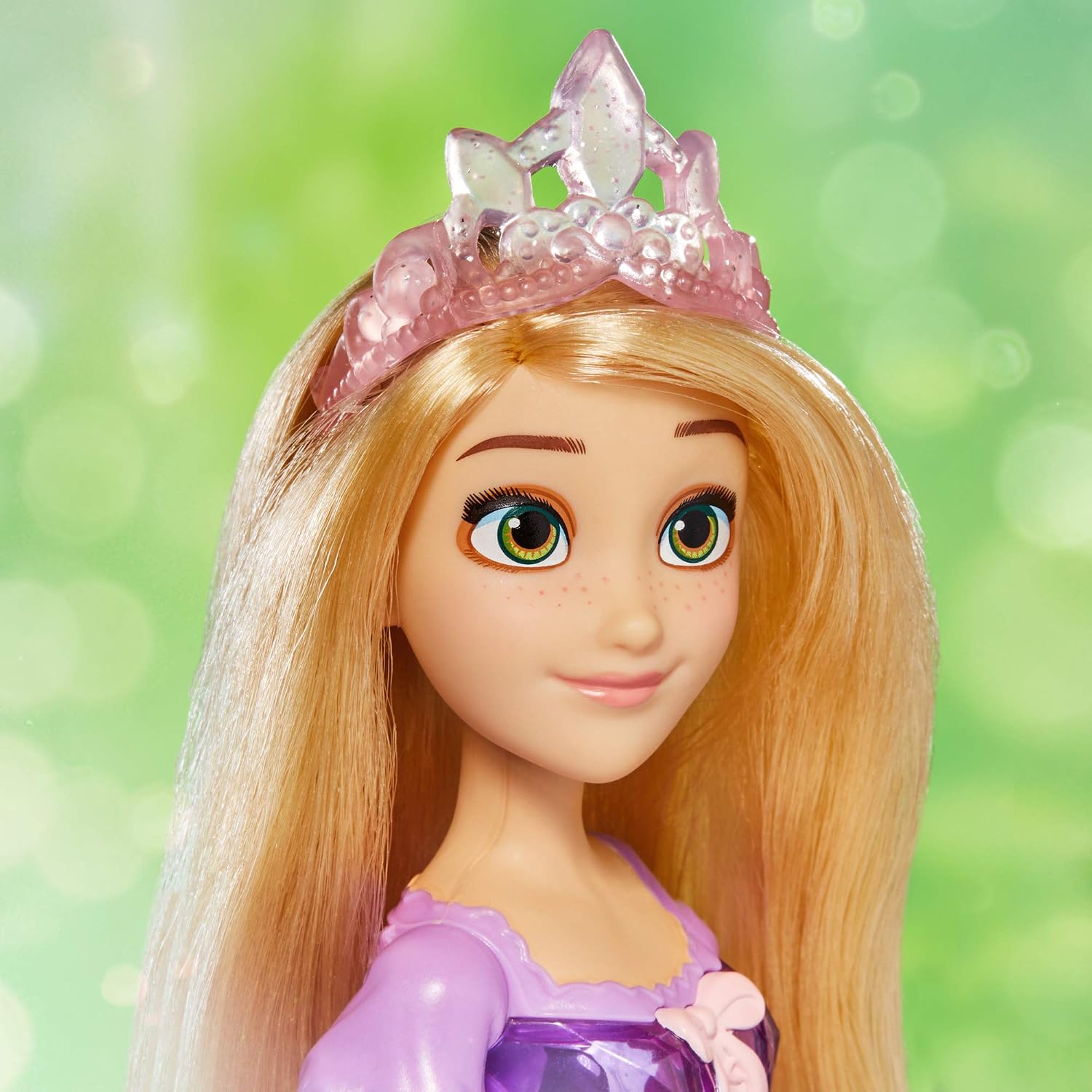 Disney Princess Royal Shimmer Rapunzel Doll, Fashion Doll with Skirt and Accessories, Toy for Kids Ages 3 and Up - Image 4
