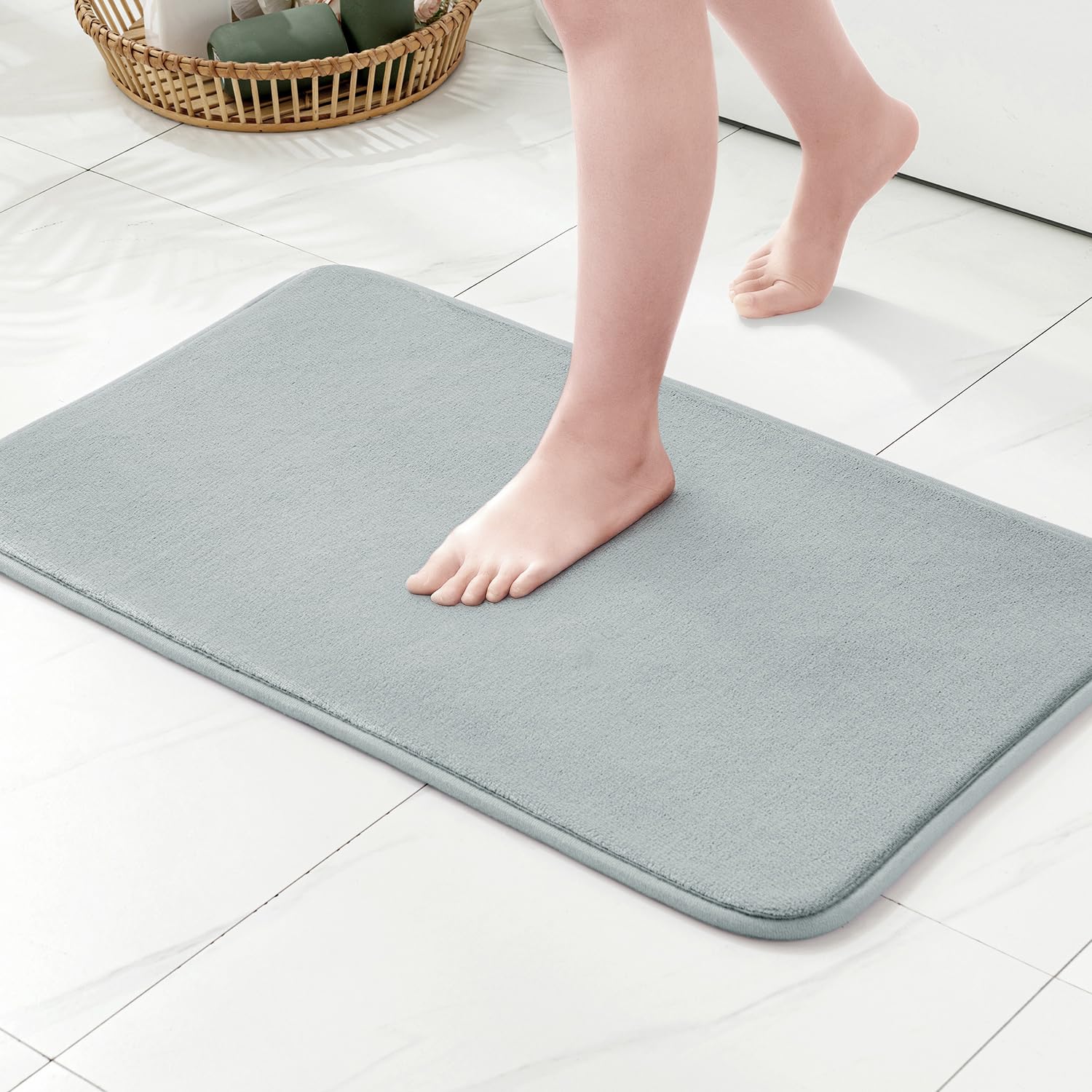 MIULEE Bath Mats Non Slip Memory Foam Bathroom Mat Bath Rug Shower Mat Coral Fleece Softness Highly Absorbent Washable Bathroom Rug Bath Mats for Bathroom Kitchen Entrance 60x90 cm Light Gray