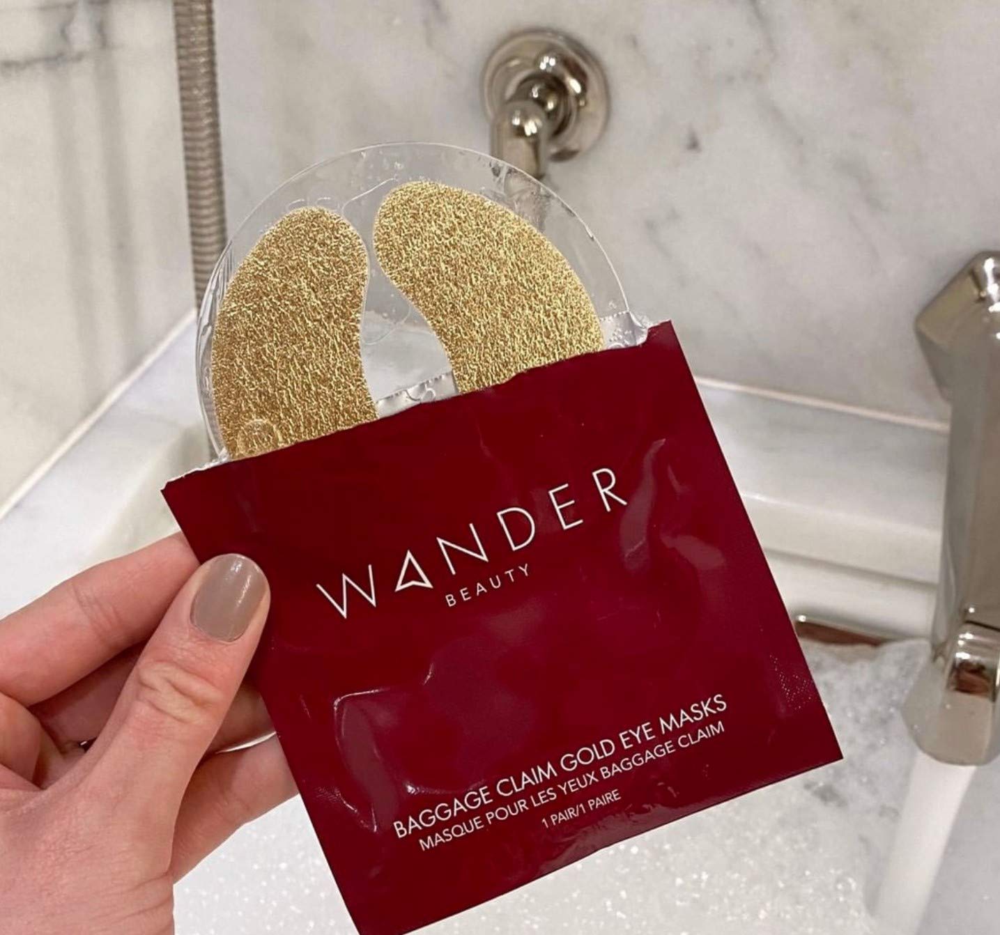 Wander Beauty Baggage Claim Gold Eye Masks: Brightens Dark Circles, Hyaluronic Acid for Puffy Under Eye Bags, Fine Lines, Wrinkles, Dullness, Hydrates, Moisturizes, Plumps, Improves Elasticity, 6 pair : Beauty