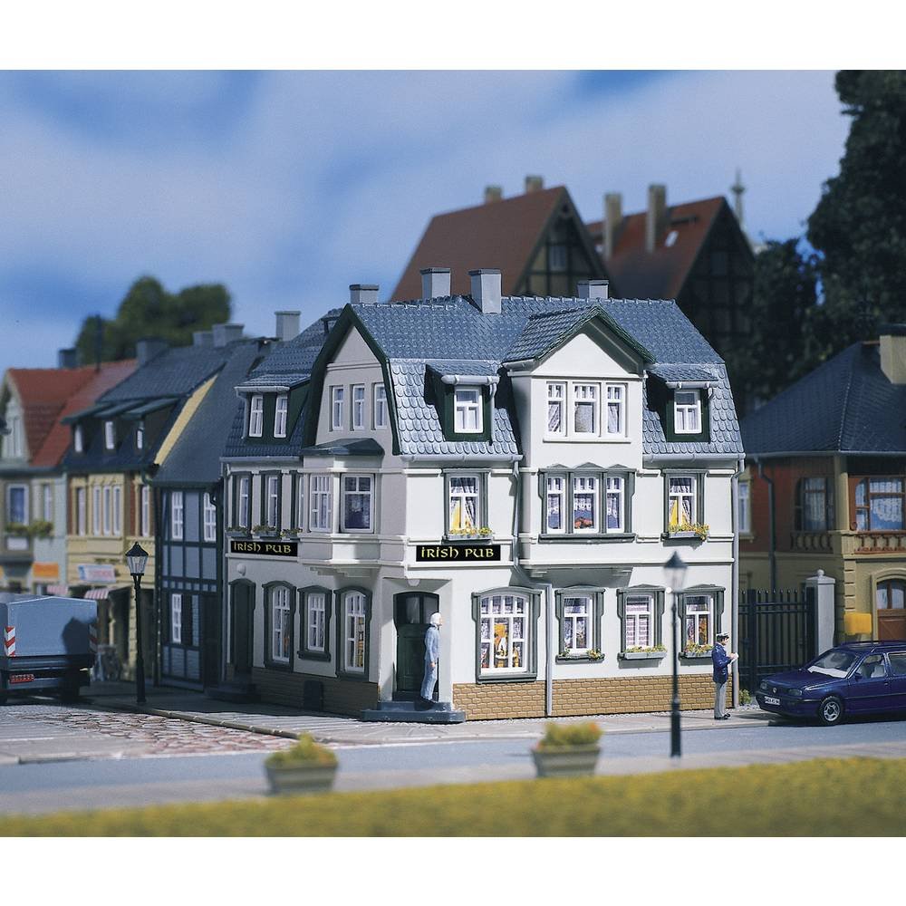 Auhagen 12255 Irish Pub Corner House Modelling Kit