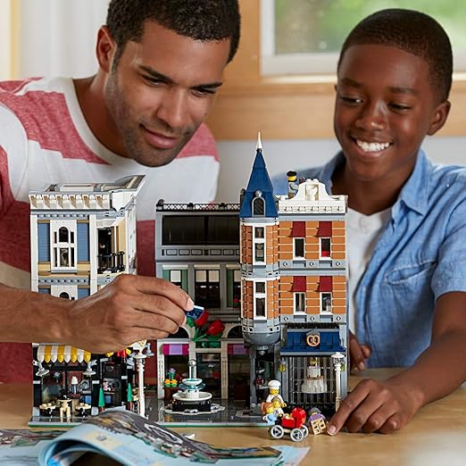 lego creator expert assembly square 10255