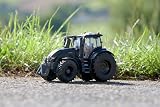 Britains Valtra Q305 Tractor 1:32 Scale Die-Cast Replica 3+ Toy & Collector view 6
