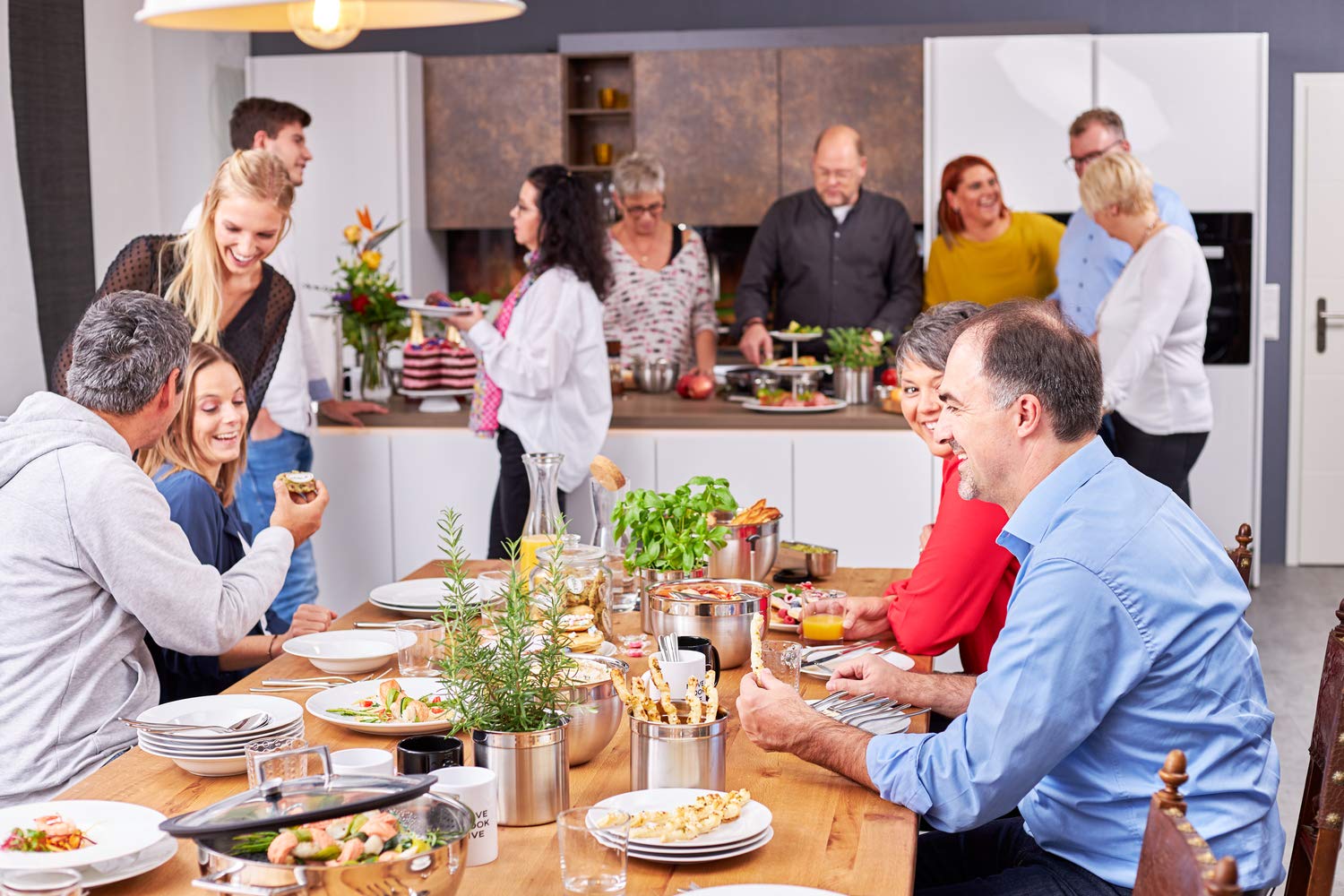 Rösle 12827 Stainless Steel Egg Topper with Silicone Handle Egg Cracker 5.6 in