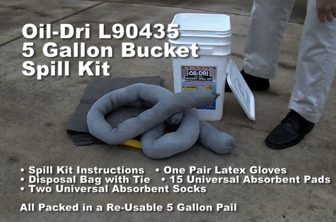 Oil-Dri L90435 Compact Universal 5-Gallon Bucket Spill Kit, 5-Gallon Maximum Absorption Capacity: Industrial Spill Response Kits: Industrial & Scientific