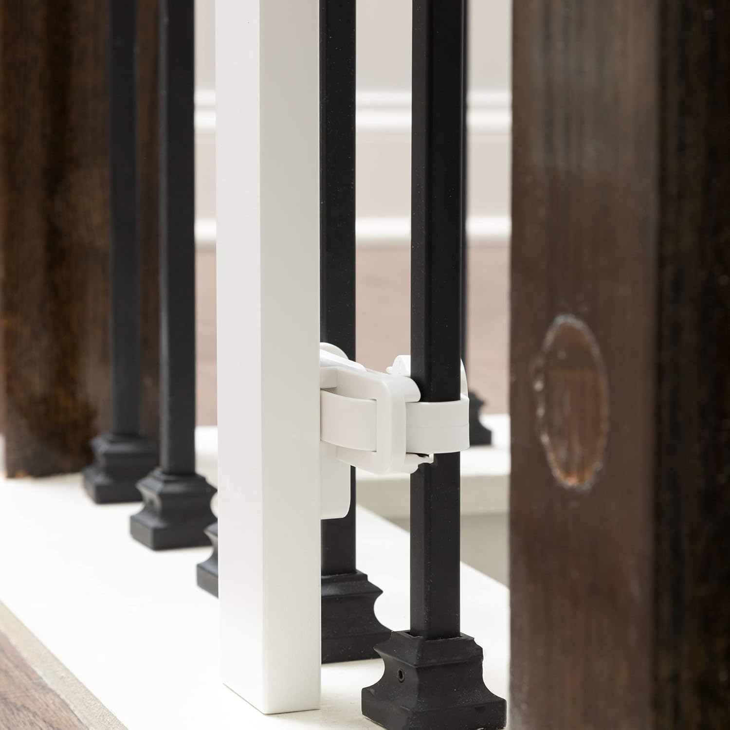 qdos universal stair mounting kit