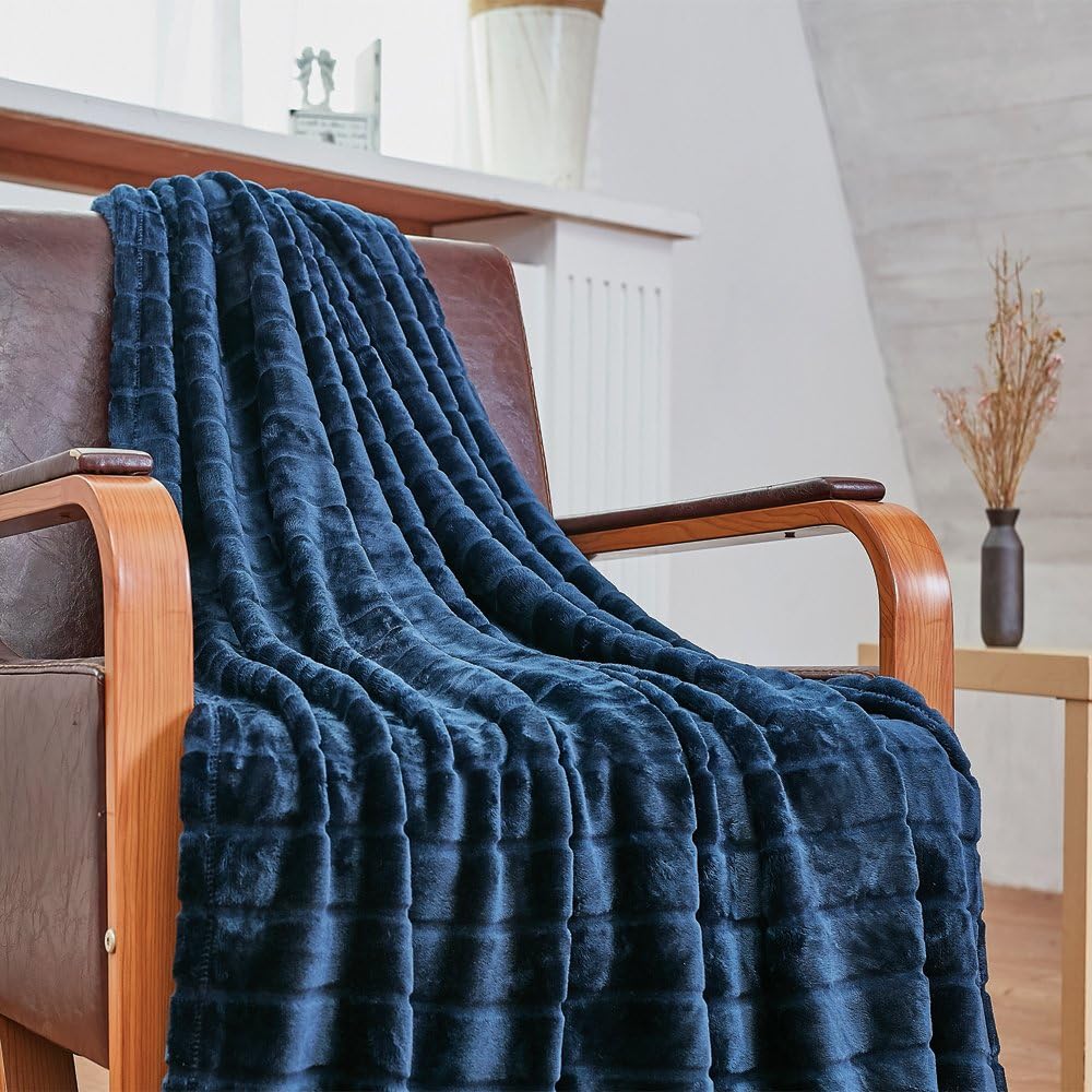 Bertte Throw Blanket Super Soft Cozy Warm Blanket 330 GSM Lightweight Luxury Fleece Blanket for Bed Couch- 50"x 60", Navy: Home & Kitchen