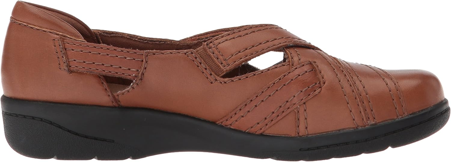 clarks women's cheyn wale loafer