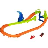 ​Hot Wheels Stunt Tracks Jump Circuit Speedway &amp; 1 Toy Car | Track Set with 180-Degree Curve, 3-Inch-High Incline &amp; Gap for Jumping, Includes 1:64 Scale Die-Cast Car