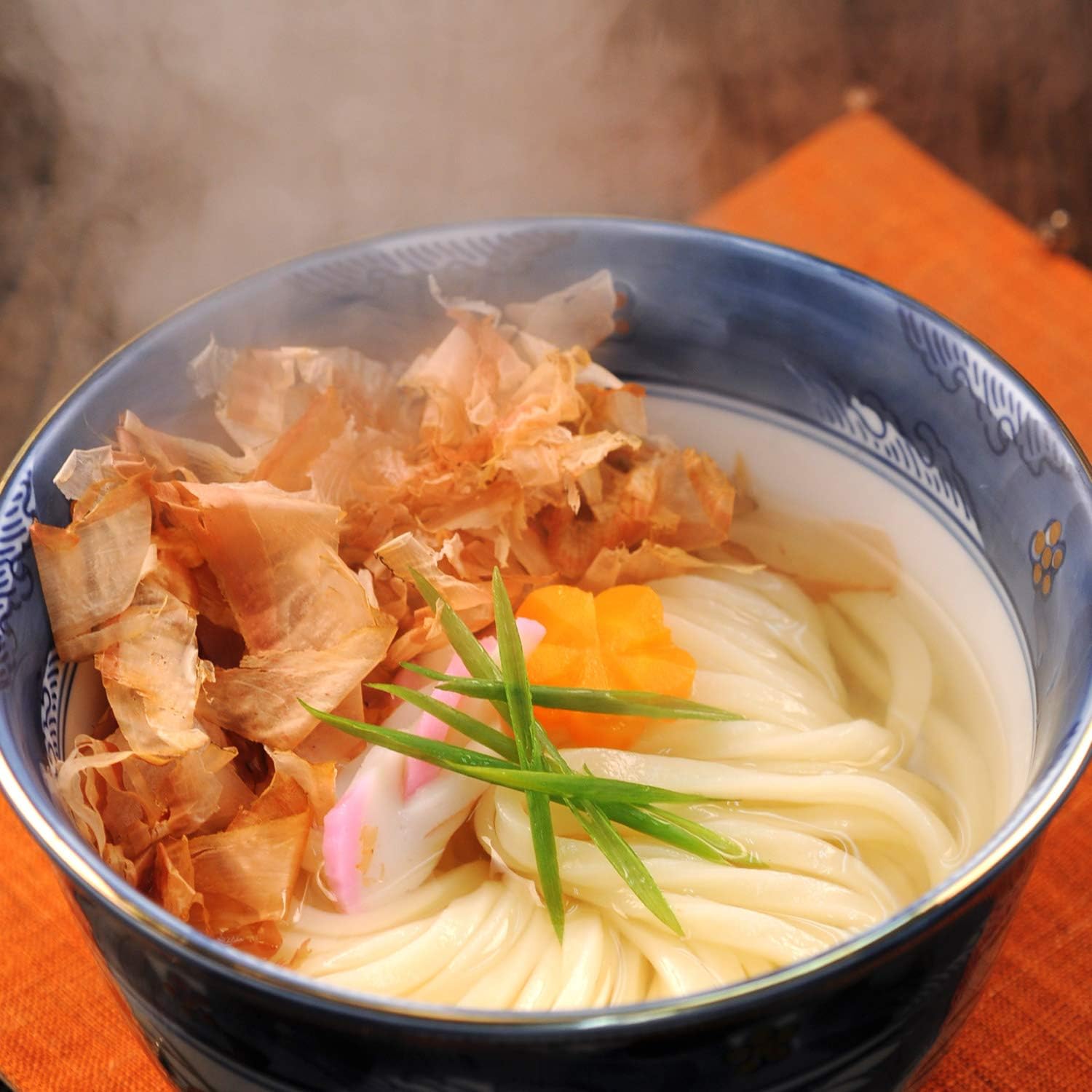 Amazon さぬきうどんの亀城庵 香川 讃岐うどん お徳用セット 1g 10袋 並切麺 半生 濃縮かけつゆ つけつゆ付 合成保存料不使用 常温保存 さぬきうどんの亀城庵 うどん 通販