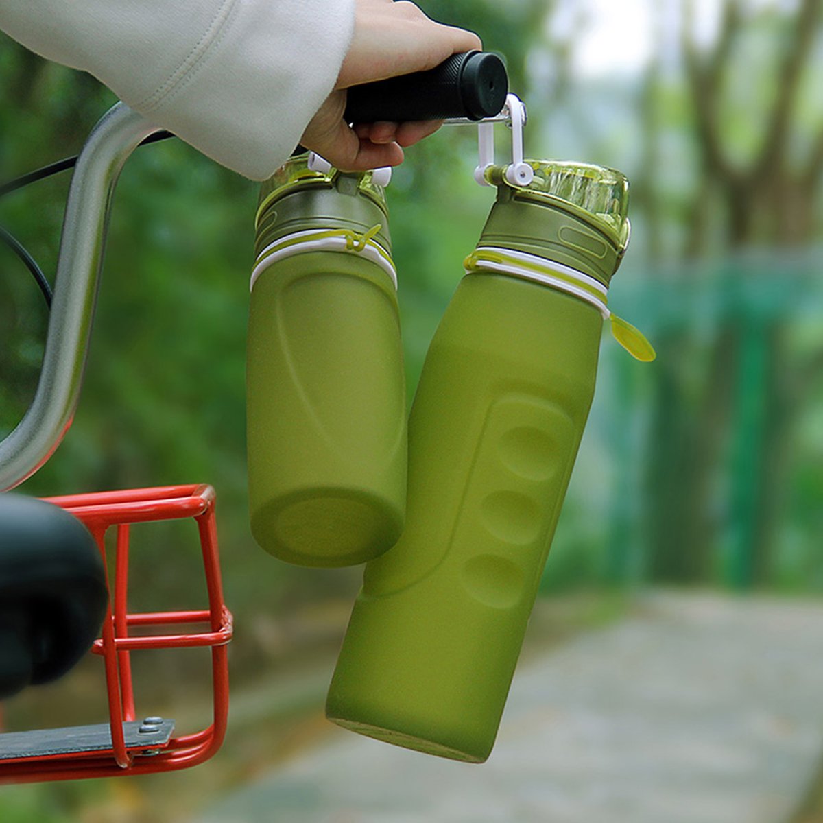 Faltbare Wasserflasche mit Leck Sicherheitsventil BPA freies Silikon Flasche Squeezy Trinkflasche Perfekt für Gym, Sport, Fitness, Outdoor, Camping, Schule , 1000 Ml (Grün)