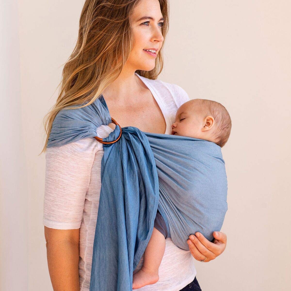 close baby sling