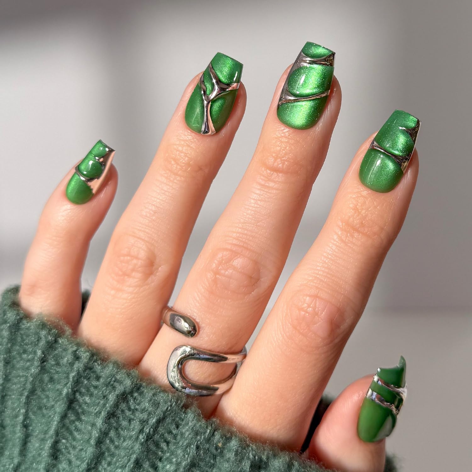 Photo 1 of Glamnetic Press On Nails x Harry Potter™ - Salazar Slytherin™ | Medium Coffin Fake Nails with 3D Silver Design & Velvet Finish, Salon Quality Officially Licensed | 15 Sizes - 30 Nail Kit with Glue