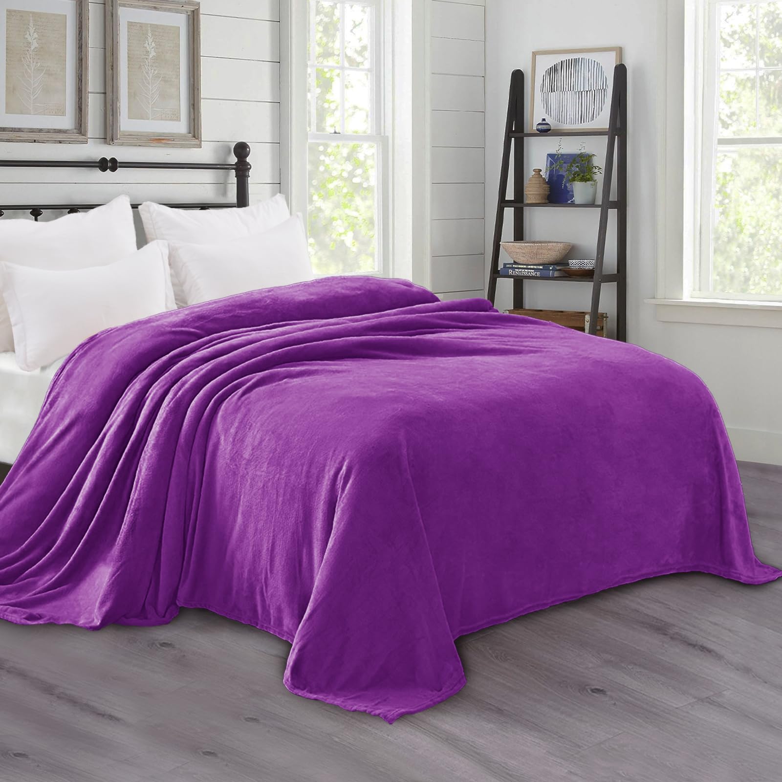 Exclusivo Mezcla Fleece Blanket for Bed, Super Soft