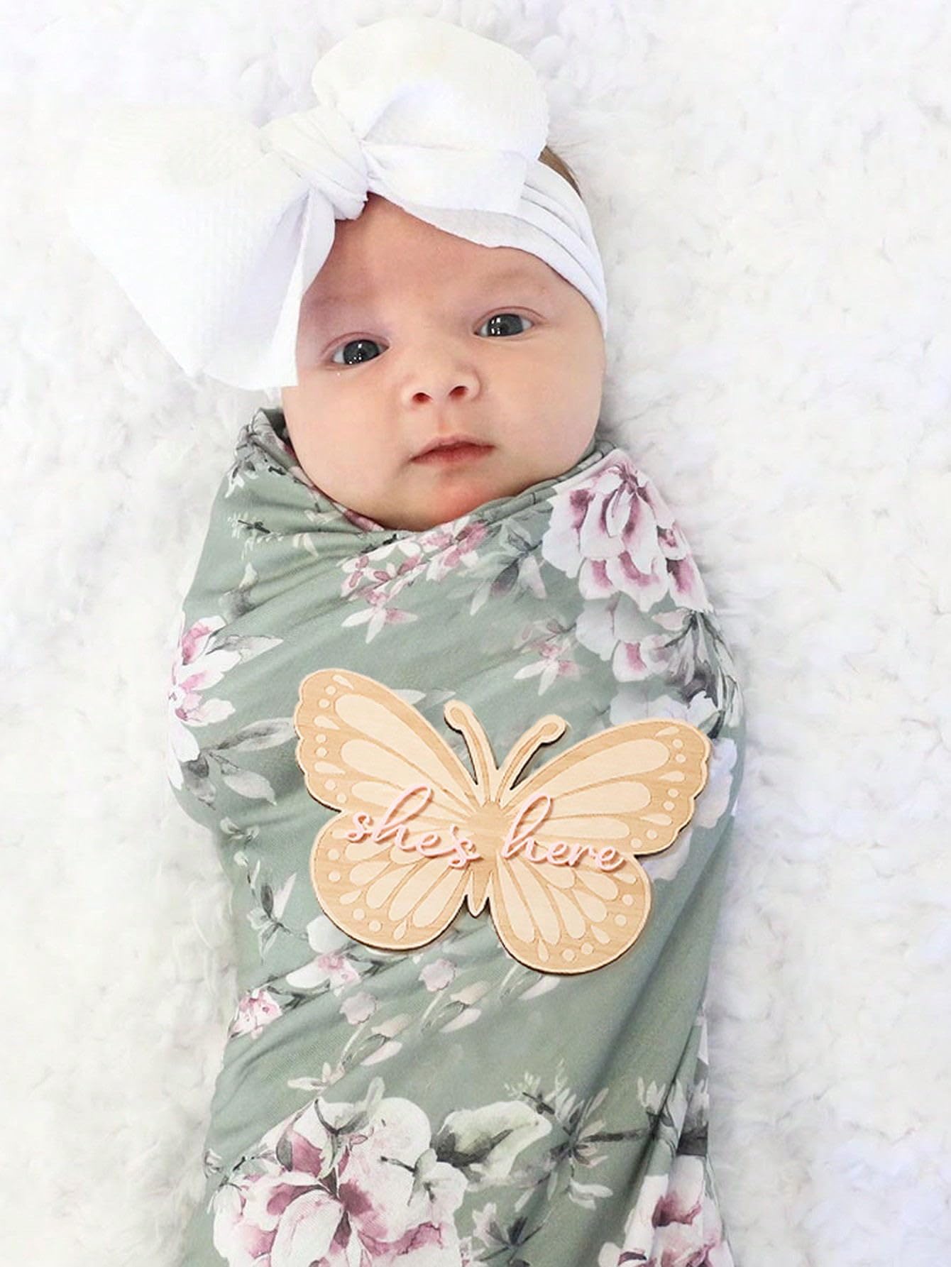 Ylsteed Baby Announcement Sign I'm Here Newborn Sign Cute Butterfly Newborn Photography Props Baby Shower and Pregnancy Gift for Girls-Pink