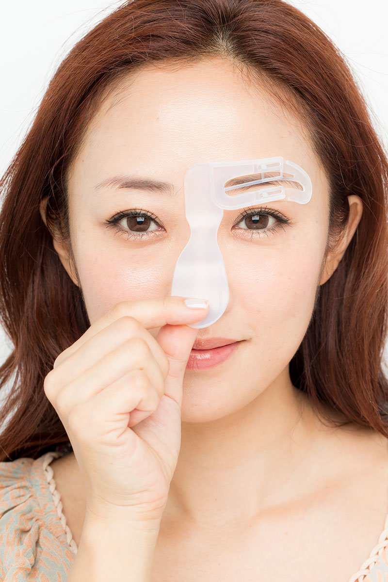 なぞるだけでずるいくらいの美人になれる眉テンプレート 神崎恵オリジナルデザイン バラエティ 神崎 恵 本 通販 Amazon