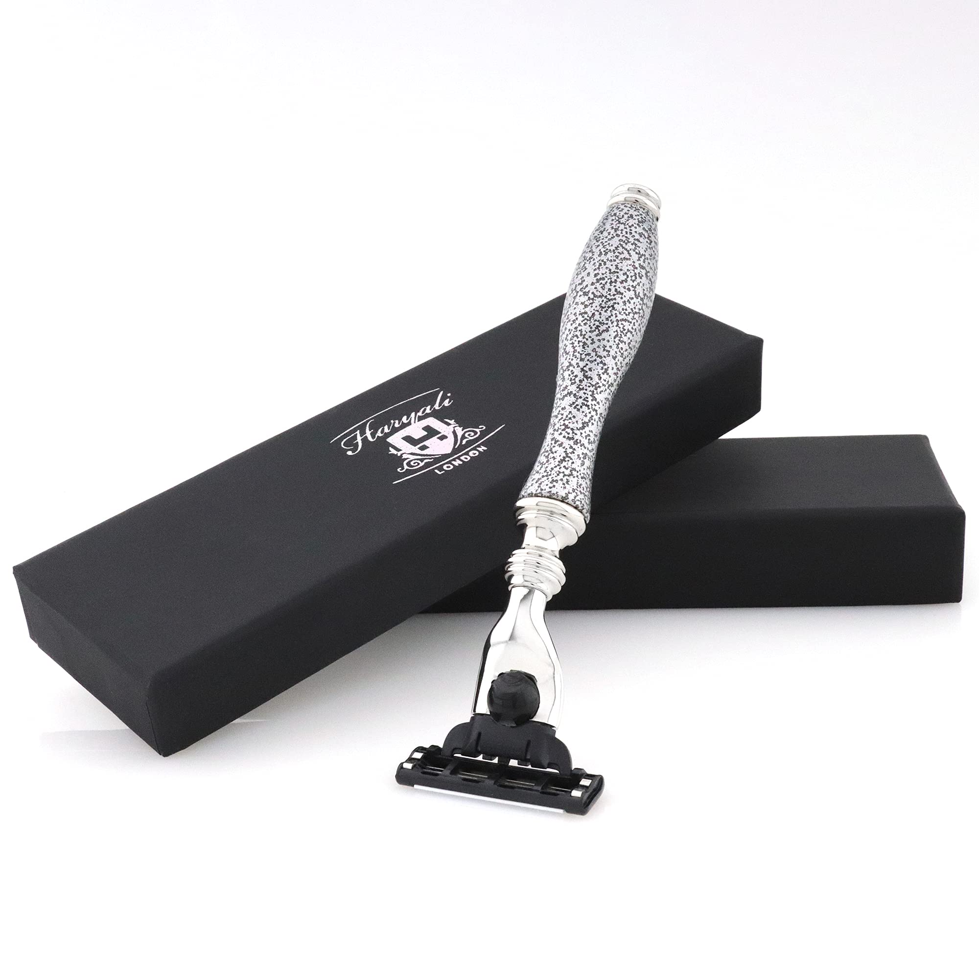 Haryali London Shaving Razor - 3 Edge Shaving Blade Shaving Razor - Elegant and Antique Design Razors for Shaving - Silver Color Shaving Razors Men and Women