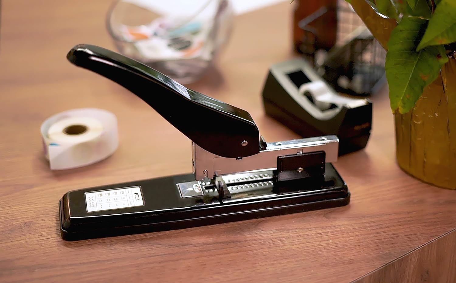 Heavy Duty Commercial Stapler with 2, 000 Staples, Black Polished Steel, 100 Sheet High Capacity, Rounded Ergonomic Lever & Weighted Stability Base, Jam Free Large Stapler, by Better Office Products : Office Products