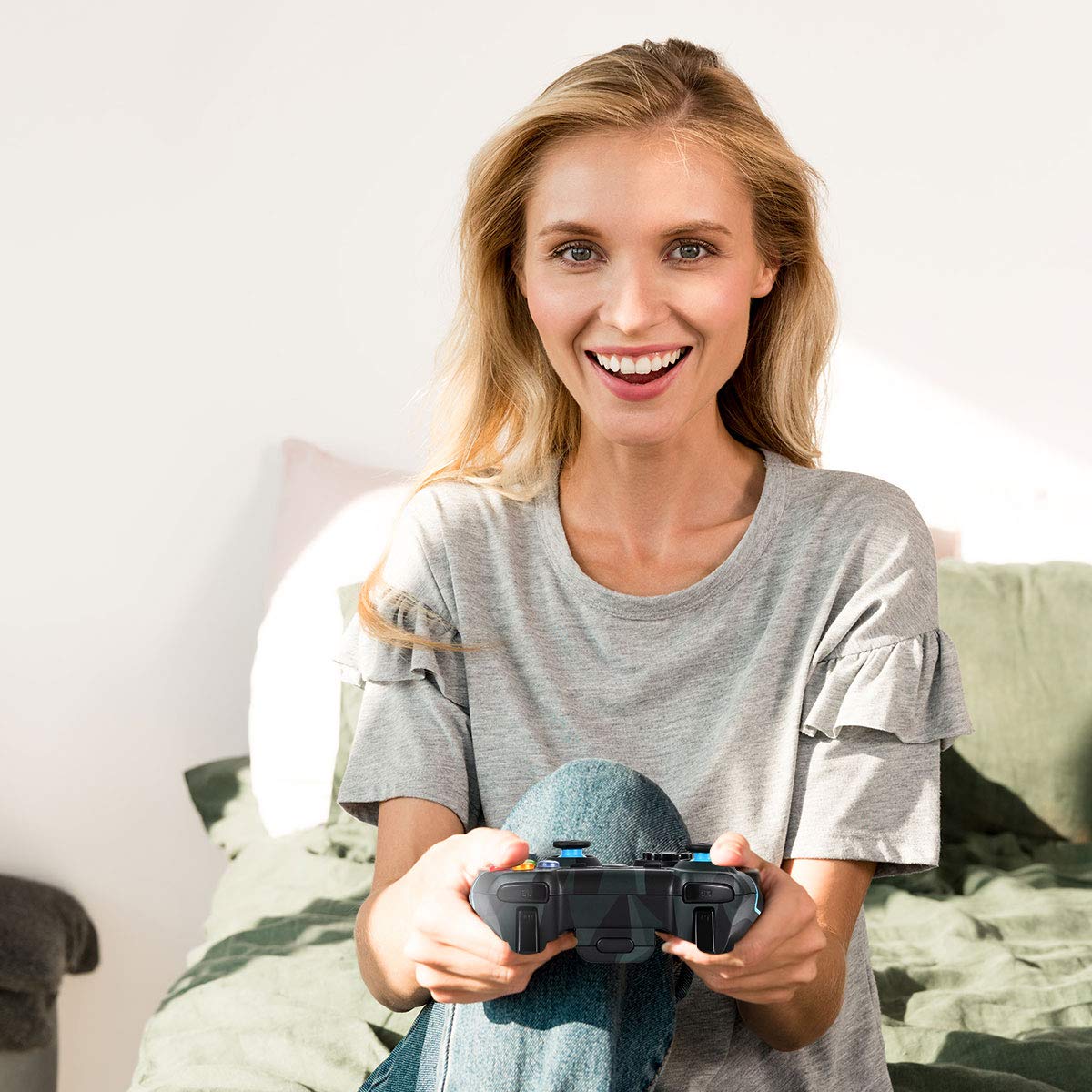 EasySMX Wireless 2.4g Game Controller Support PC (Windows XP/7/8/8.1/10) and PS3, Android, Vista, TV Box Portable Gaming Joystick Handle (Wireless Game Controller Camouflage)