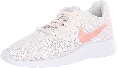 nike womens tanjun running shoes