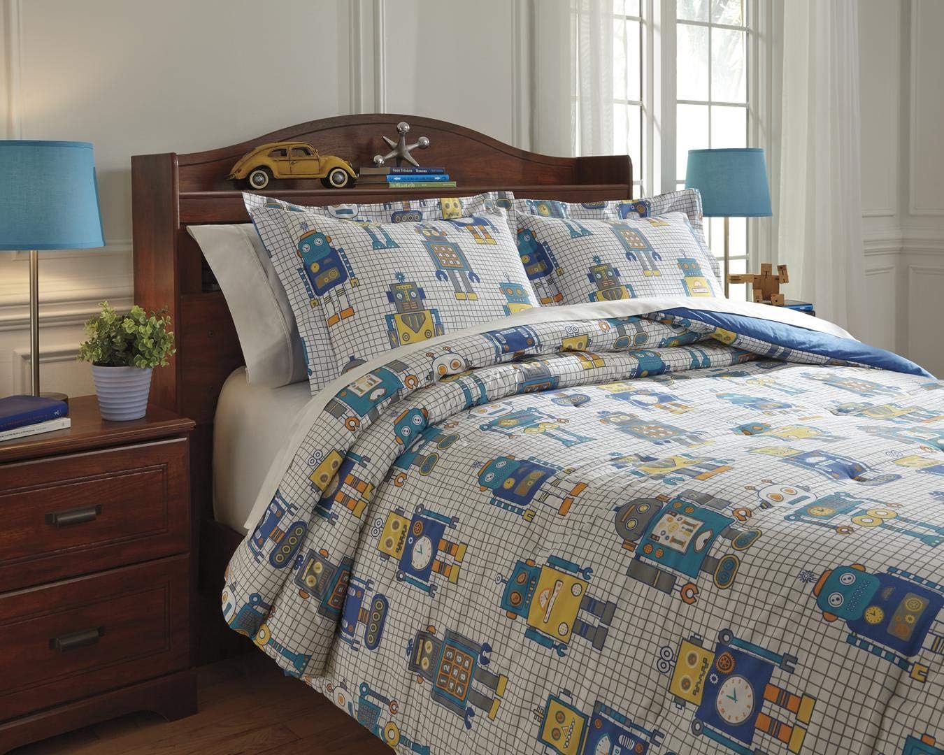 Amazon Com Ashley Furniture Signature Design Machado Quilt Set