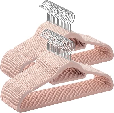 SONGMICS Velvet Hangers 50 Pack Non-Slip 0.6 cm Thick 360° Swivel Hooks Pink