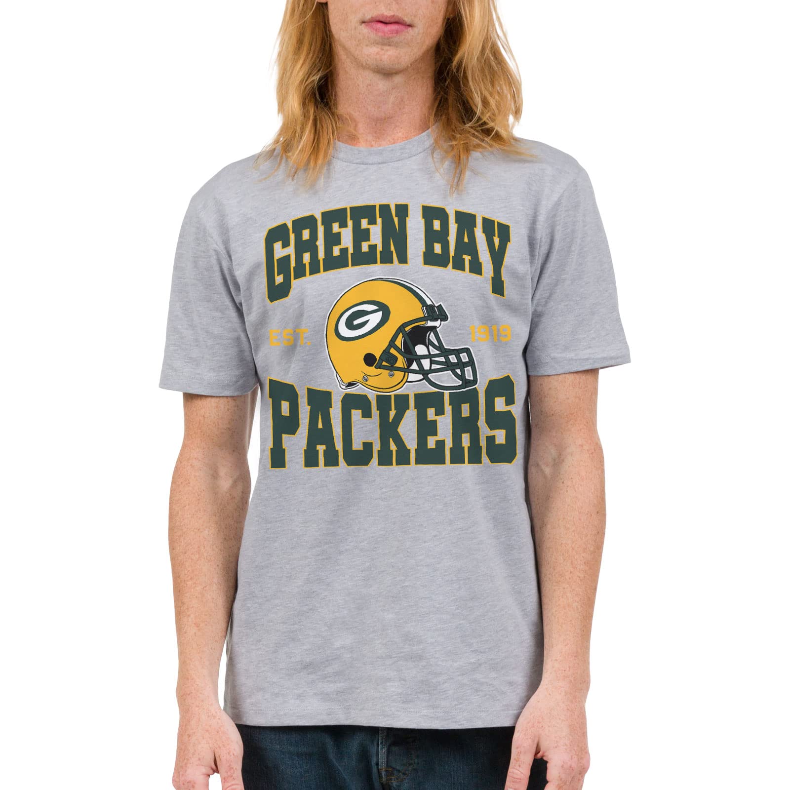 Photo 1 of Junk Food Clothing x NFL - Green Bay Packers - Team Helmet - Unisex Adult Short Sleeve Fan T-Shirt for Men and Women - Size Medium