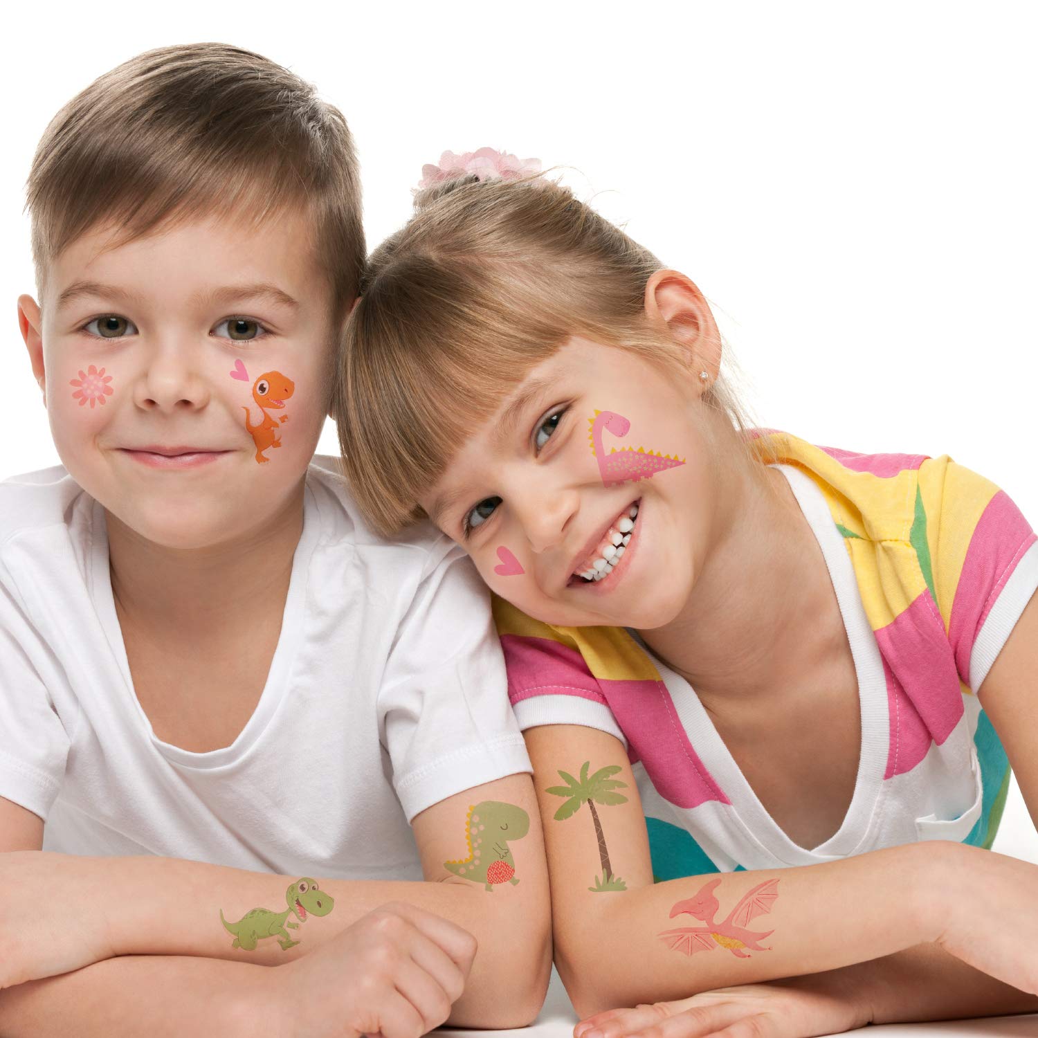 Девочка разделить. Интерьер детской для разнополых детей. Спальня для двух девочек. Комната доч мальчика и девочки. Планировка комнаты для разнополых детей.