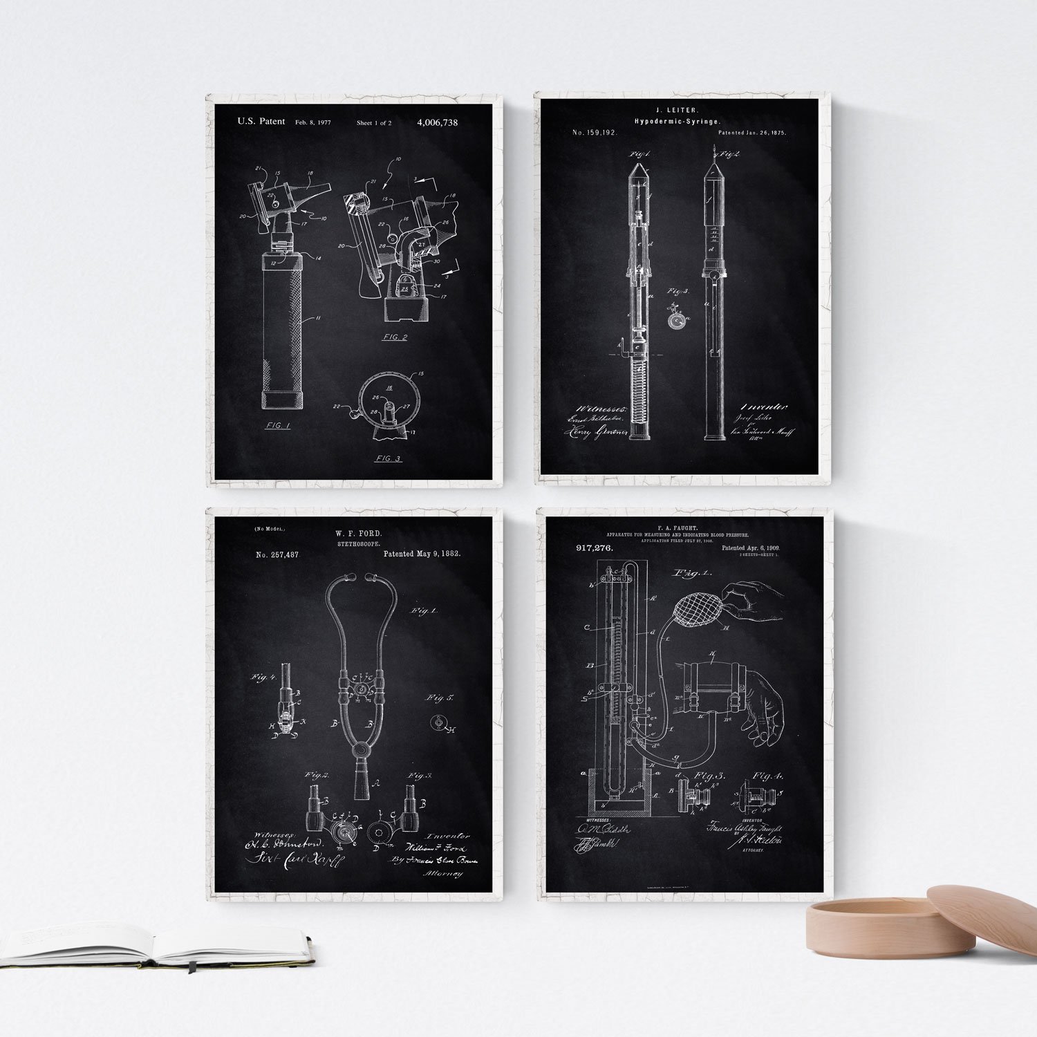 BLACK - Pack of 4 sheets with PATENTS medical equipment. Set posters with inventions and old patents. Choose the color you like. Printed on 250 grams. Nacnicp