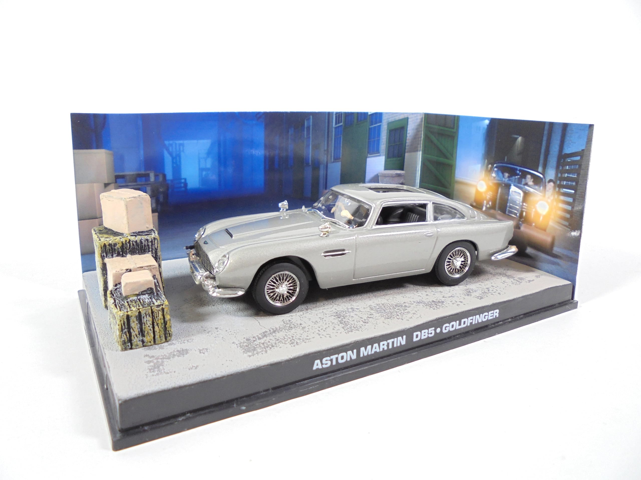 OPO 10 - 1/43 Scale Car Compatible with Aston Martin DB5 as seen in the movie Goldfinger - DY025